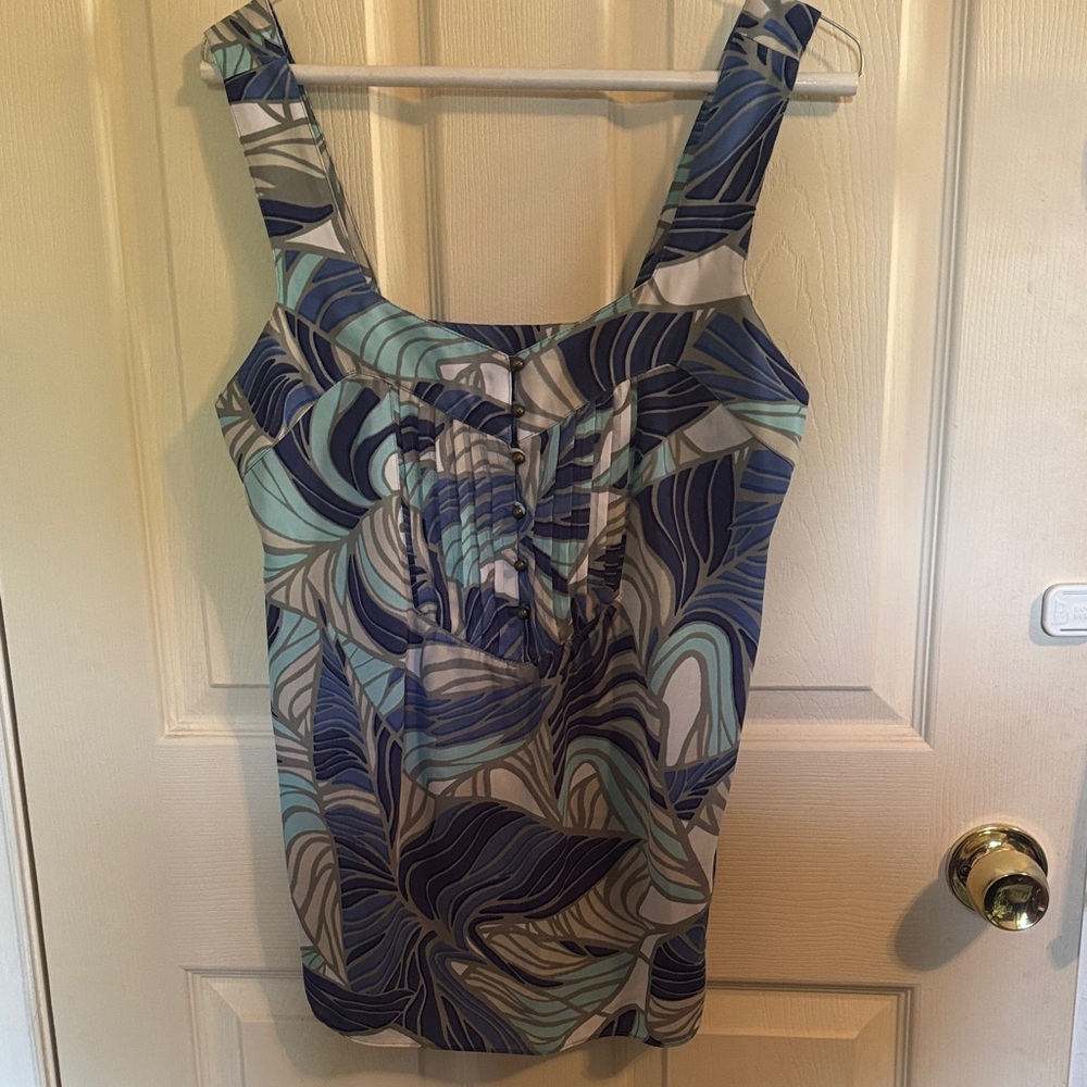 Banana Republic Blue and Green Leaf Print Women's Top